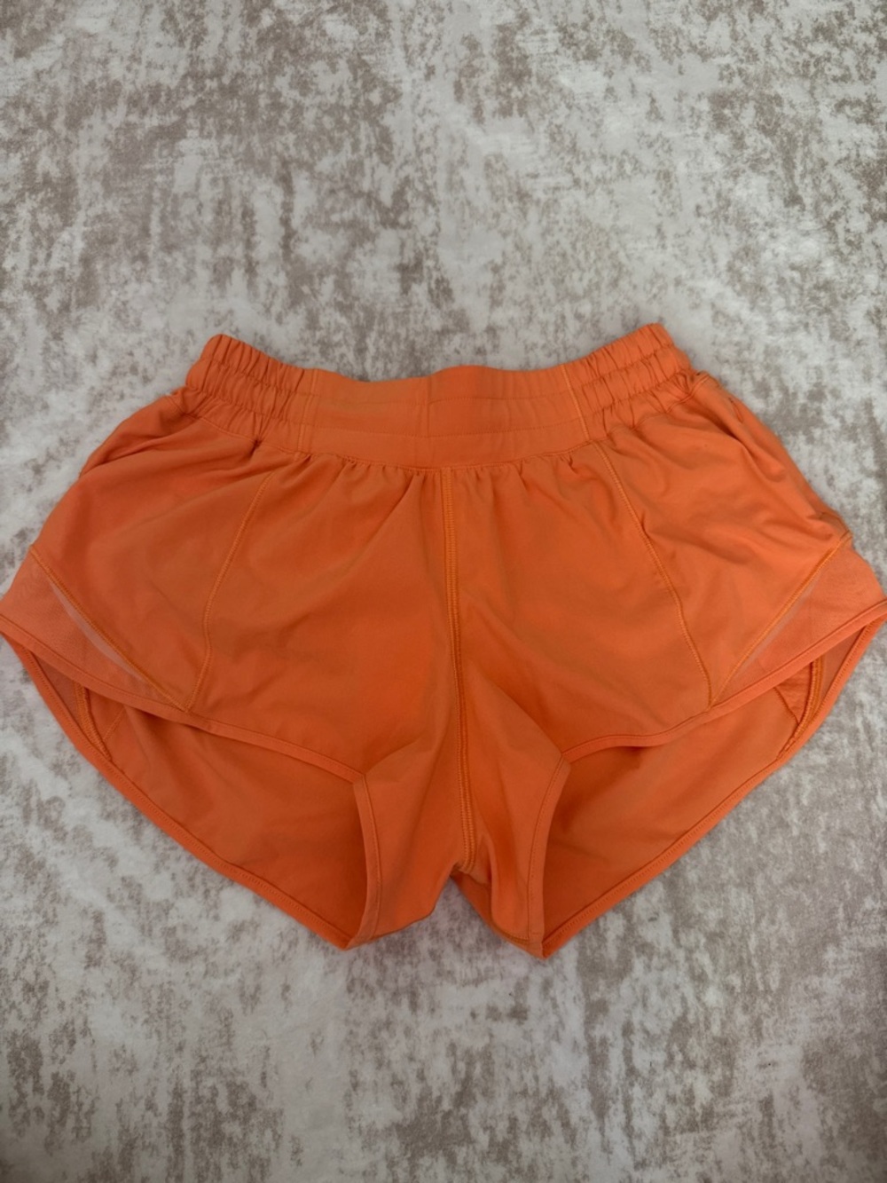Lululemon Hotty Hot Shorts Orange Size 4 Low Rise 2.5”